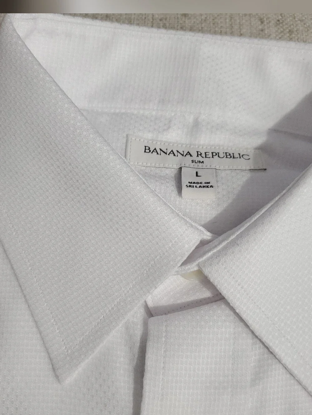 NWOT Banana Republic White Dobby Slim-Fit Wrinkle-Resistant Dress Shirt Size L
